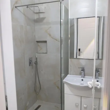 Vendégház Xhani's